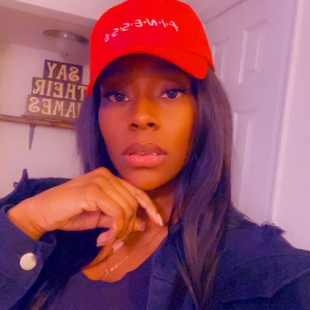 Meet your Posher, Destini